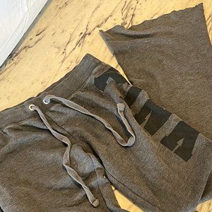 VS PINK Grey Flare Leg Sweatpants Women's Size Small